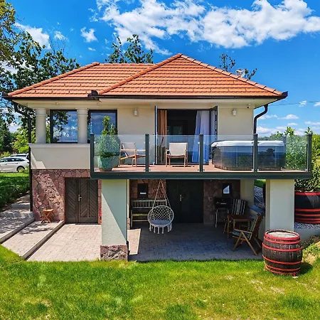 Βίλα Villapince *